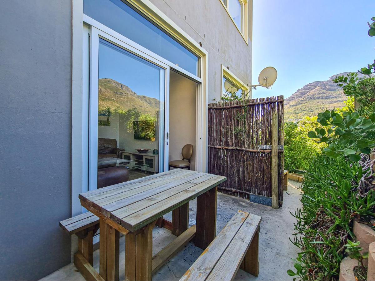 The Beachclub 17 Hout Bay Bagian luar foto