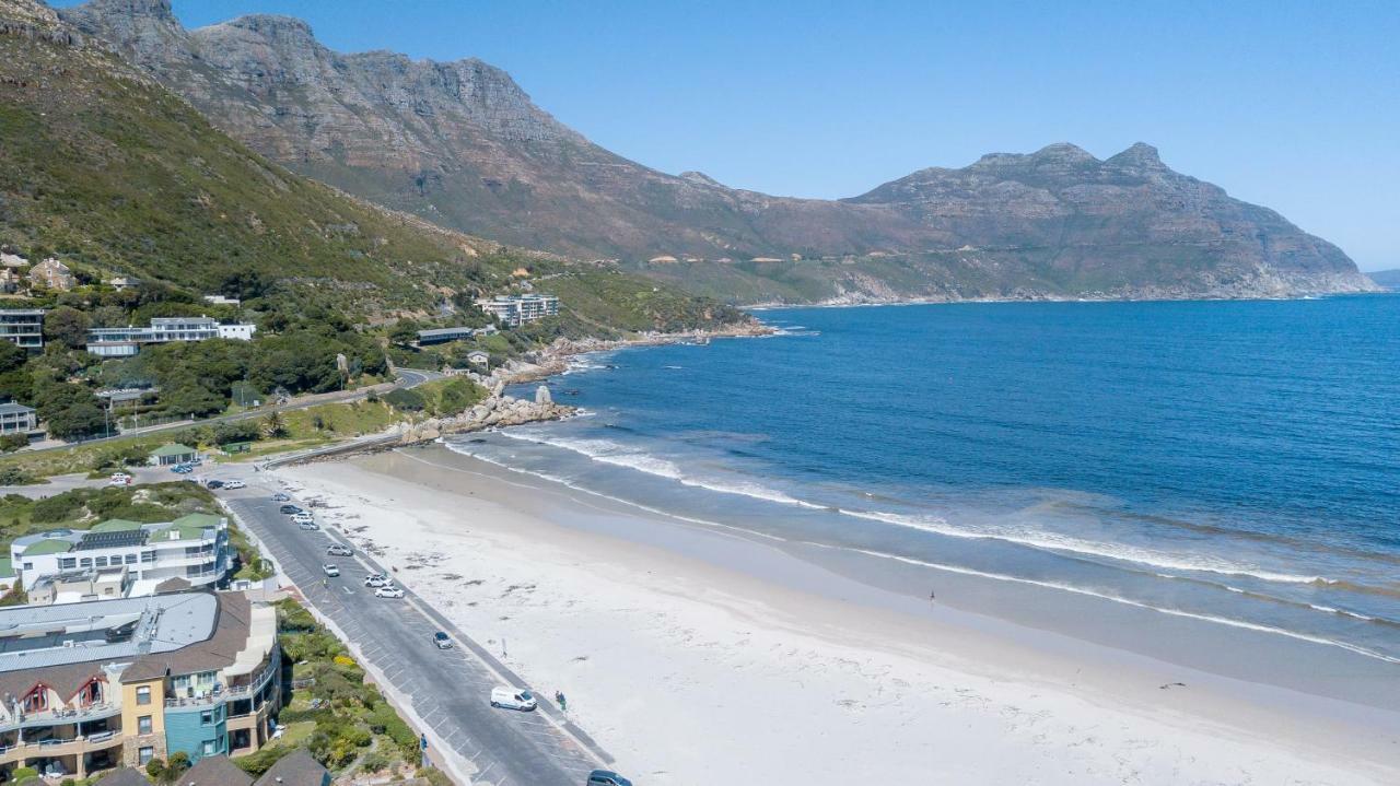 The Beachclub 17 Hout Bay Bagian luar foto